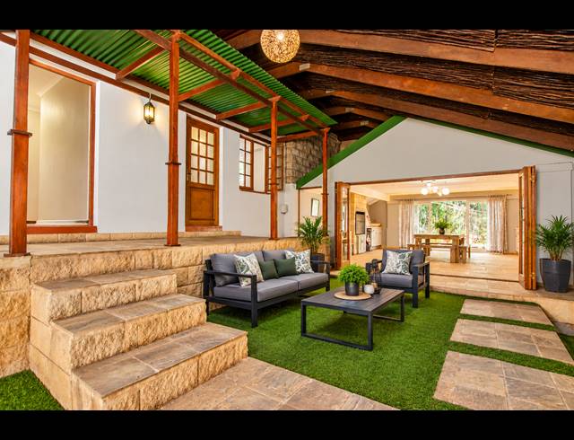 3 BEDROOM FREEHOLD FOR SALE IN FAERIE GLEN